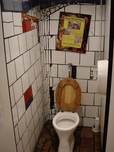 Toilet of Modern Art