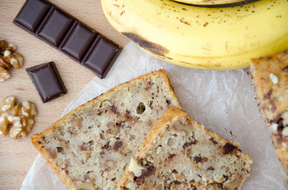 Bananenbrot mit Schokolade und Walnüssen