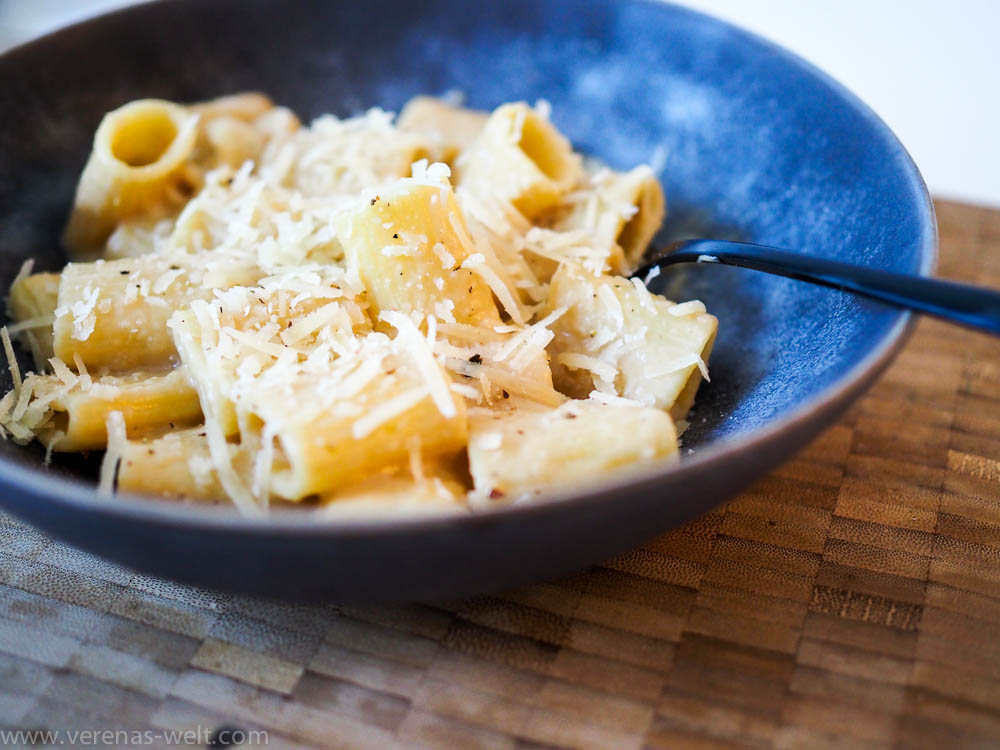 Cremige French Onion Pasta