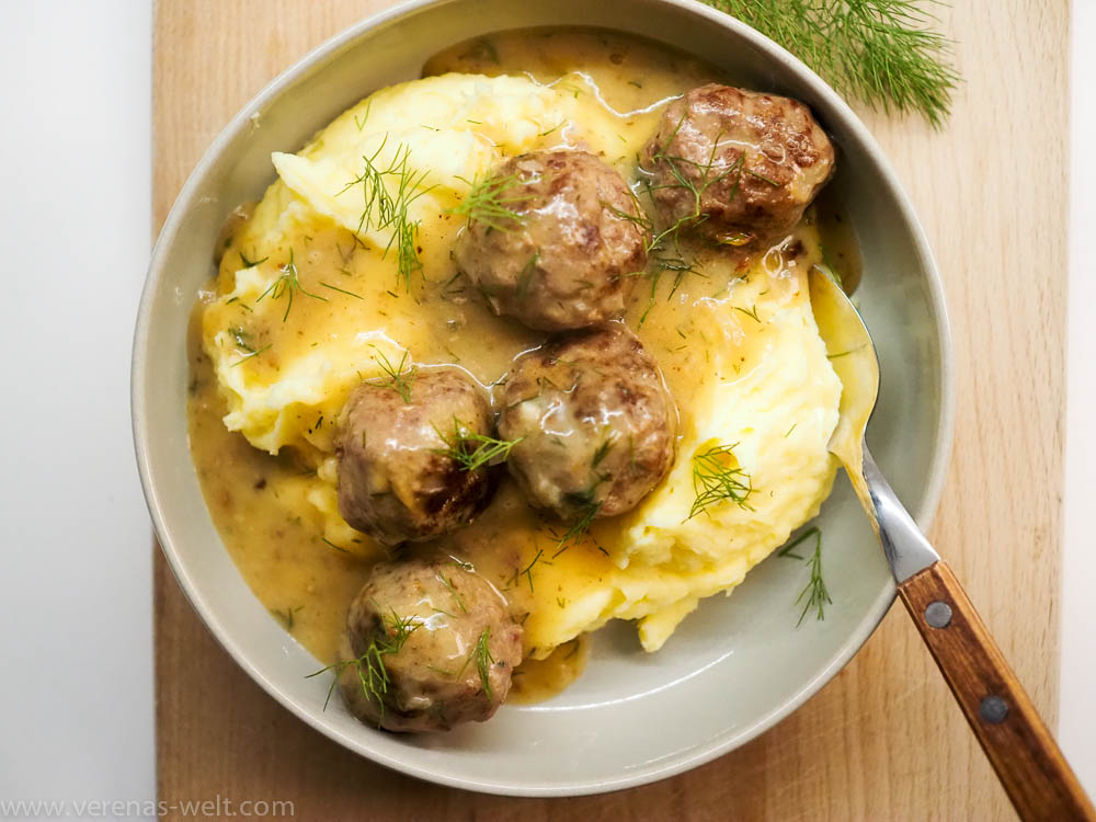 Hackbällchen in cremiger Dillsauce