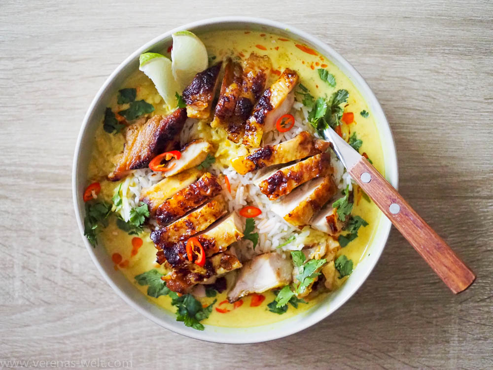 Saftiges Hähnchen mit Zitronengras-Kokos-Sauce