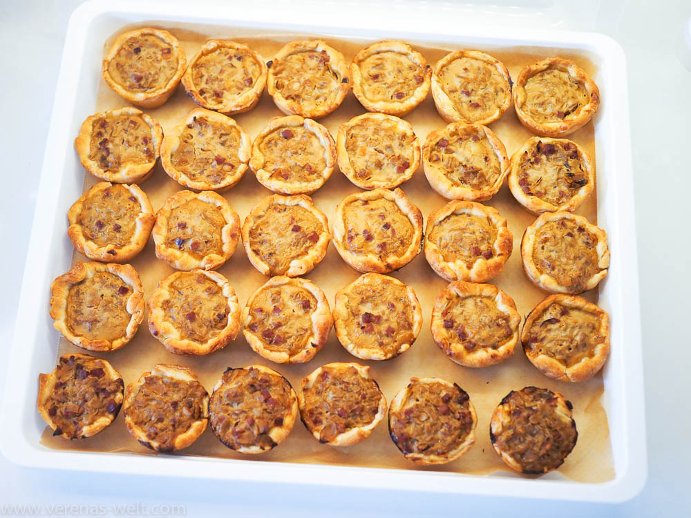 Schnelle Zwiebelkuchen-muffins