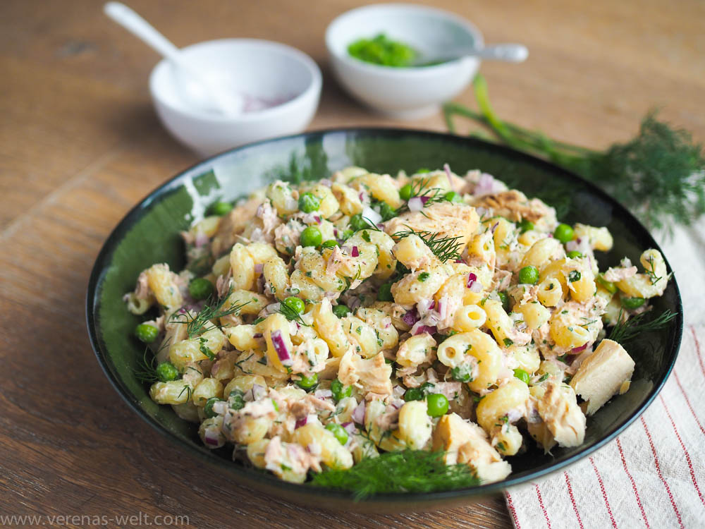 Thunfisch-Nudelsalat mit Erbsen und Joghurtdressing