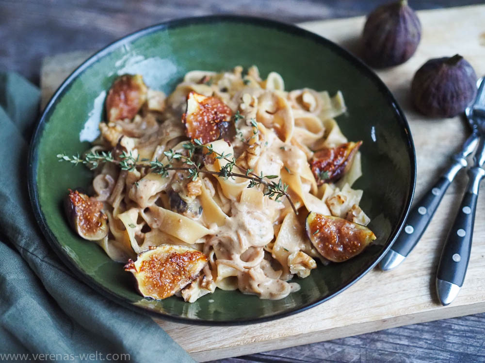 Pasta mit Feigen, Ziegenkäse und Walnüssen