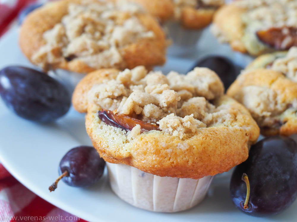 Zwetschgen-Muffins mit Zimtstreuseln